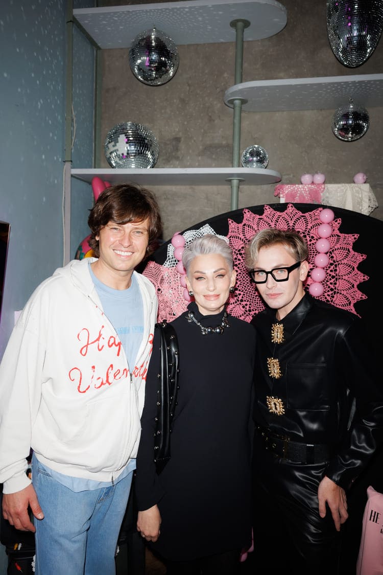 Прохор Шаляпин, мама Никиты и Никита Карстен.