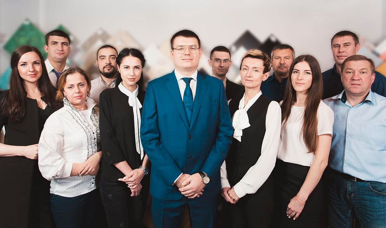 Петр Ситников и сотрудники Новострой Комфорт