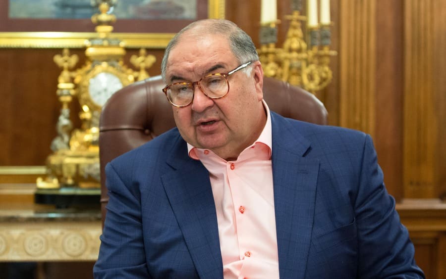 Алишер Усманов — Биография