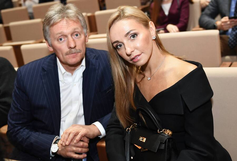 Дмитрий Песков — Биография