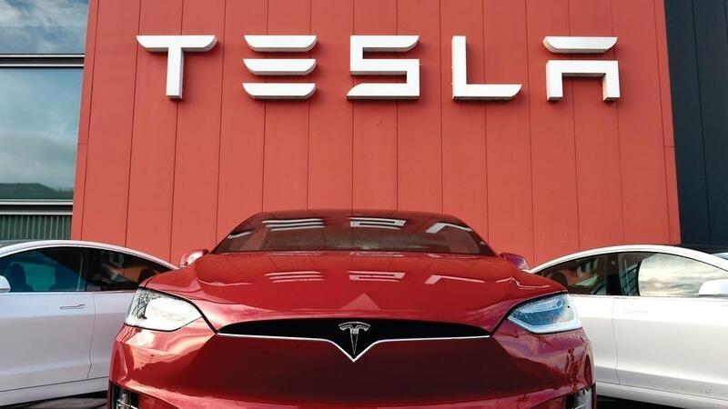Tesla установили новый рекорд по поставкам автомобилей