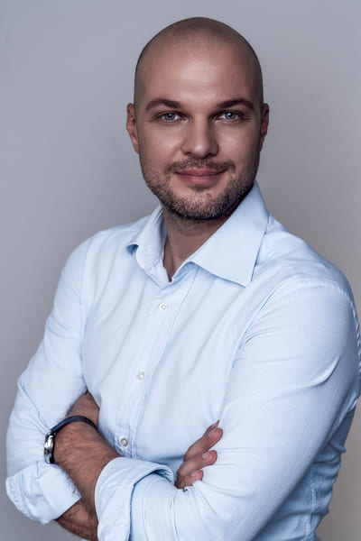 Андрей Лавров о профессиональном становлении и миссии клиники Smile Atelier