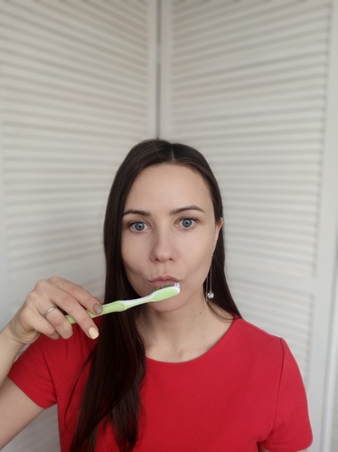 Как увеличить губы в домашних условиях
