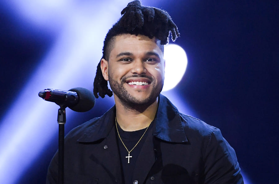 Фото дня: The Weeknd опубликовал снимки с питомцем