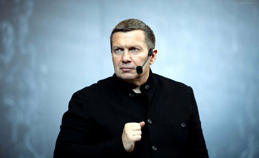 Владимир Соловьёв — Биография