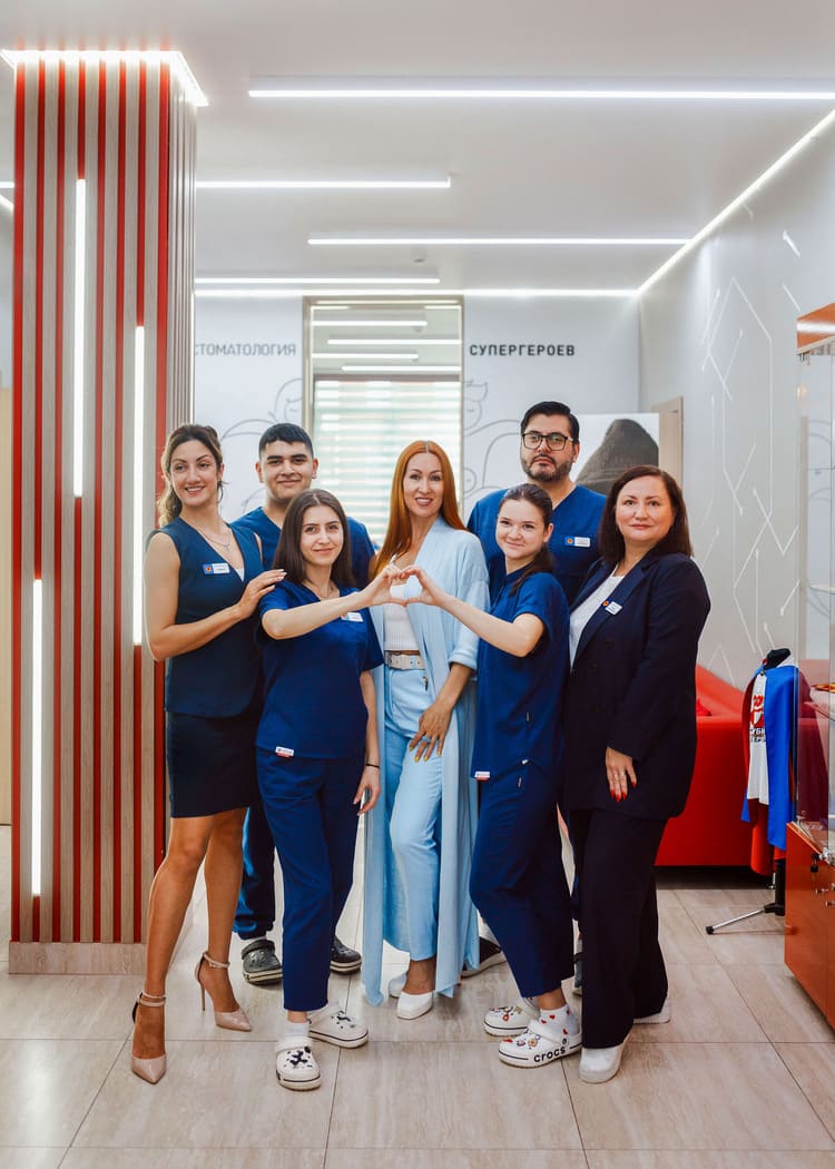 Оксана Преображенская с коллегами. Фото из личного архива.