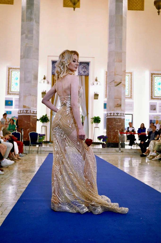 На ВДНХ прошел Национальный фестиваль искусства, моды и красоты «УЗОРЫ»