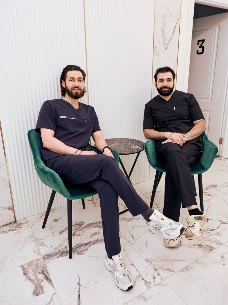 Ираклий Иоаниди и Айк Оганисян. Фото из личного архива.