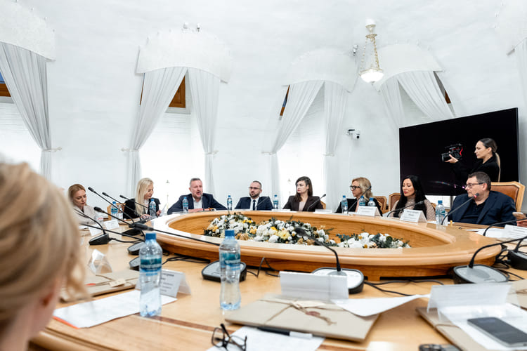 Первая в России премия для китайского бизнеса: обсуждение в Госдуме