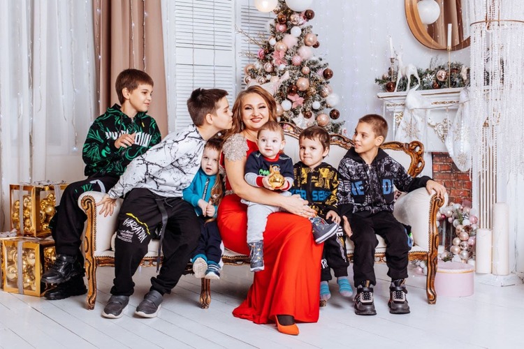Фисенко Яна Михайловна с детьми. Фото из личного архива.