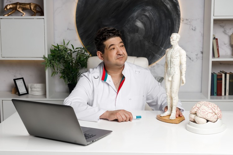 Эмиль Исагулян. Фото из личного архива.