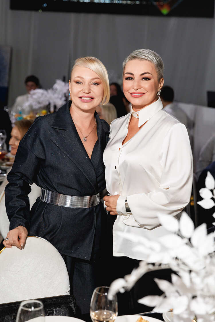 Алла Довлатова и Катя Лель. Фотограф: Александр Назаров.