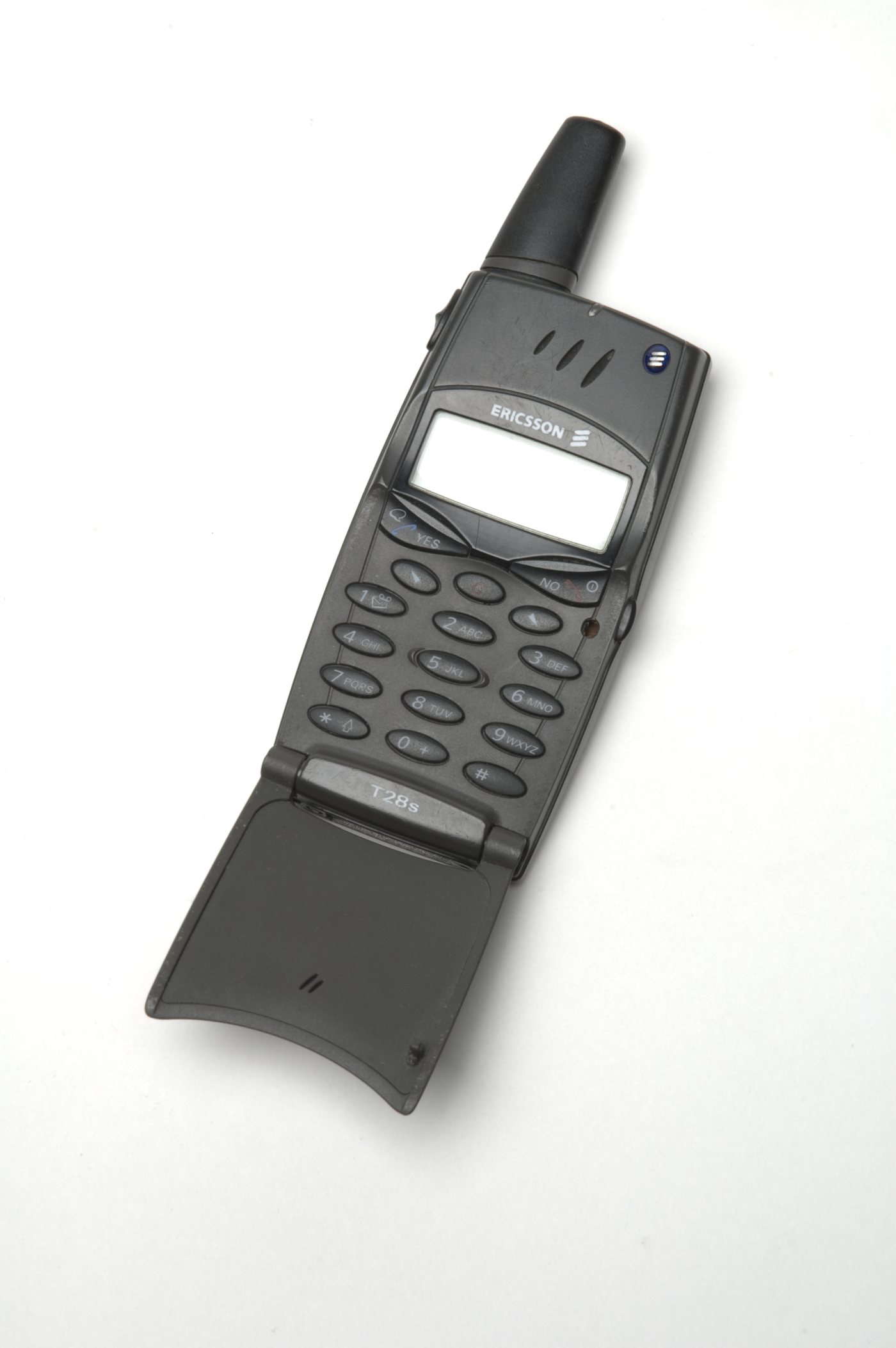 Ericsson T28s, 2000 год, из коллекции шведского Телемузея