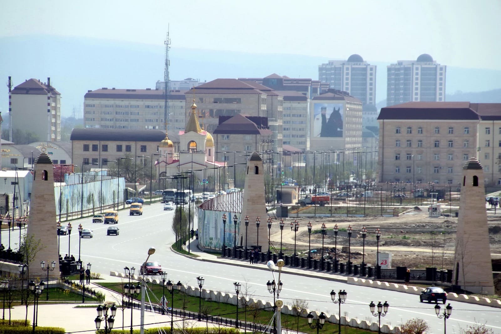 В Чечне и Удмуртии отменили масочный режим