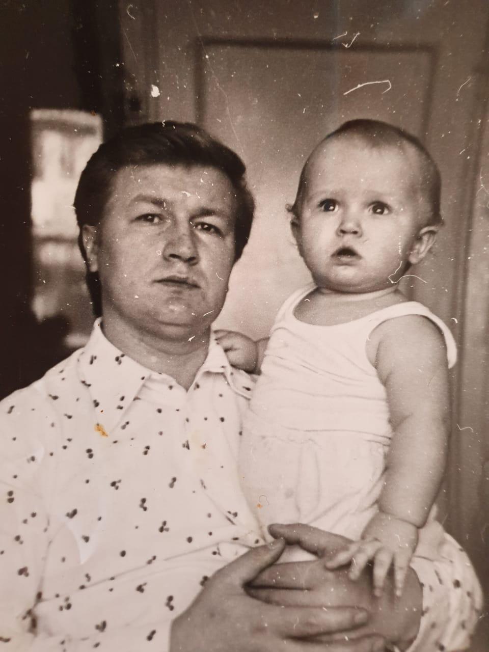 Ирина Константинова - Биография