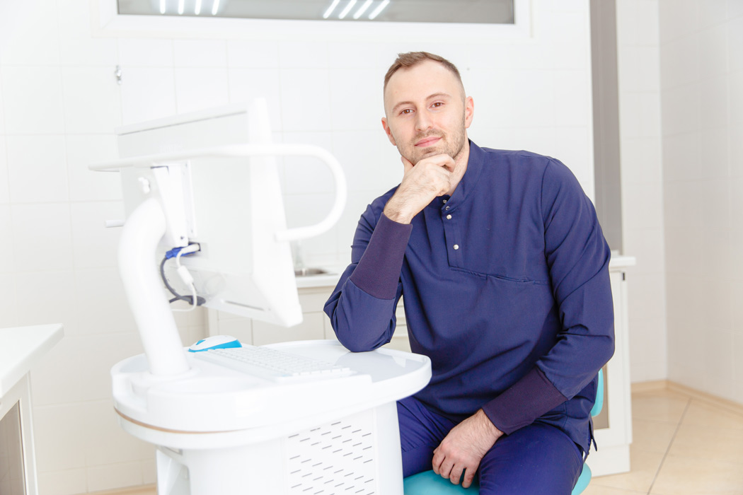 Михаил Трифонов о винирах, люминирах, «голливудской улыбке»